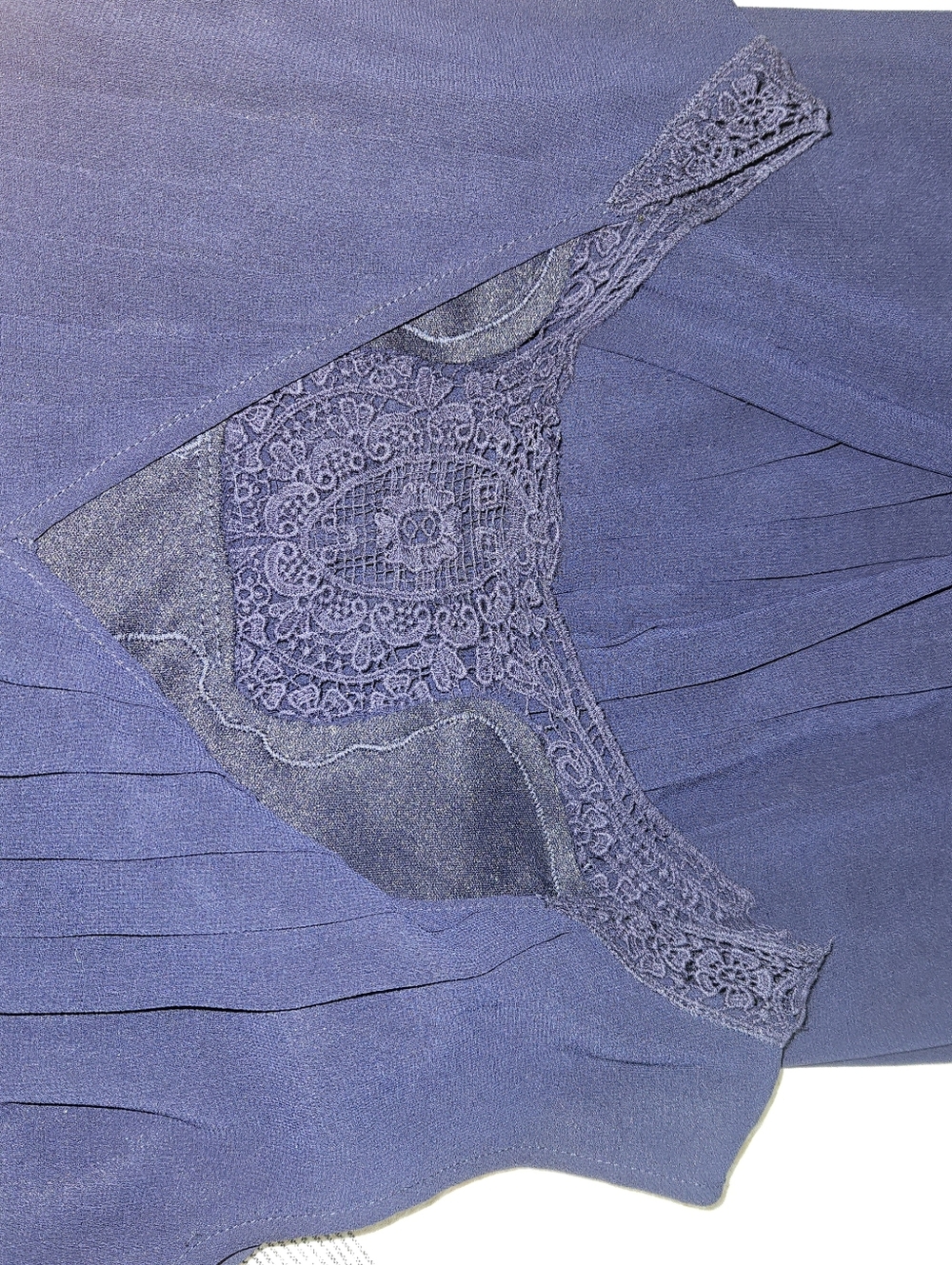 Jessica Simpson Navy Blue Chiffon Pleated Dress, Size 6, Lace Trim V-Neck - Picture 7 of 9